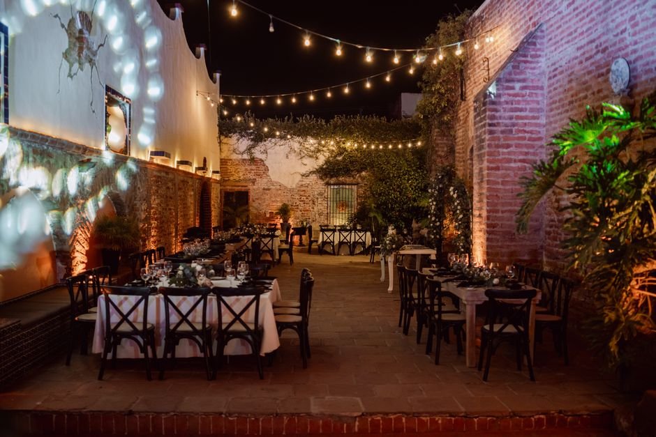 Espacio de celebración al aire libre, el primer paso antes de personalizar la boda y elegir el estilo