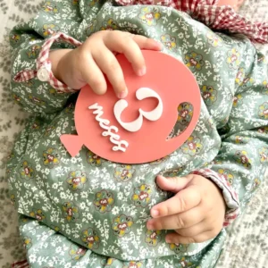 Tarjetas de meses para bebé de acrílico: 12 milestones en forma de globo con los meses del 1 al 11 y 1 año, kit niño en menta, amarillo, gris y azul