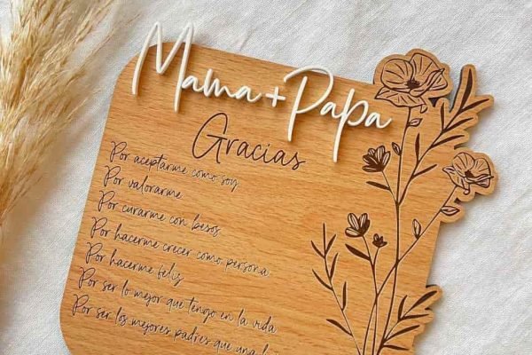 Placa dedicatoria para invitados "Papá y Mamá" con dedicatoria personalizada